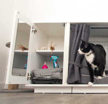Garderoben till Maya Nook håller dina katts leksaker och godisbitar på en plats
